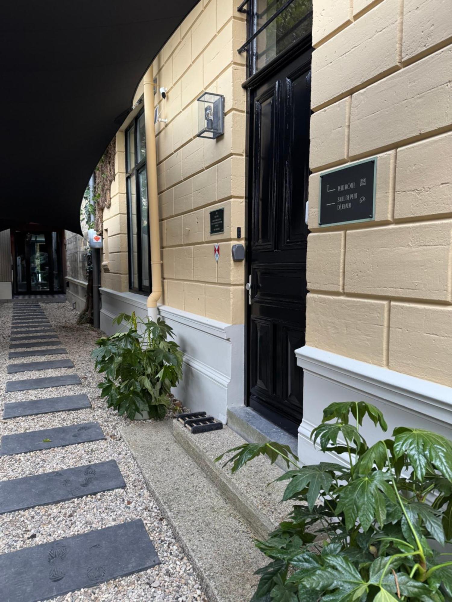 Villa V Petit Hotel Valkenburg aan de Geul Buitenkant foto